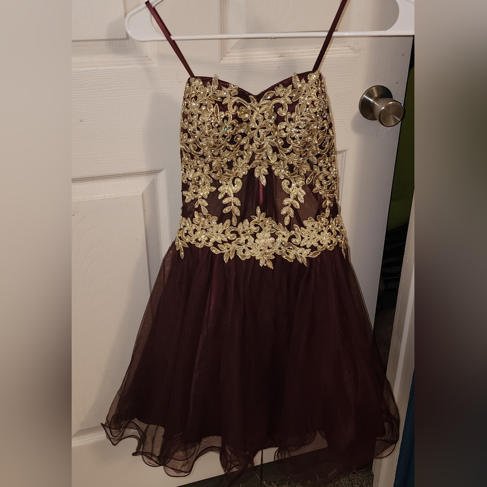 Blondie Nights Maroon Size 3